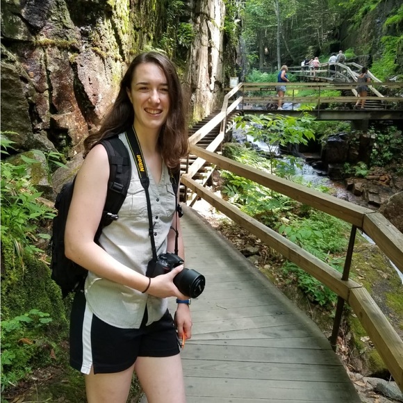 Meet the Posher, Julia - Picture 6 of 6